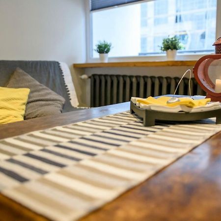 شقة Chmielna Wood Lux وارسو المظهر الخارجي الصورة